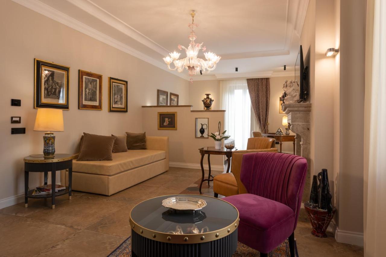 Domus Clelia Paestum Antica Luxury Rooms ภายนอก รูปภาพ