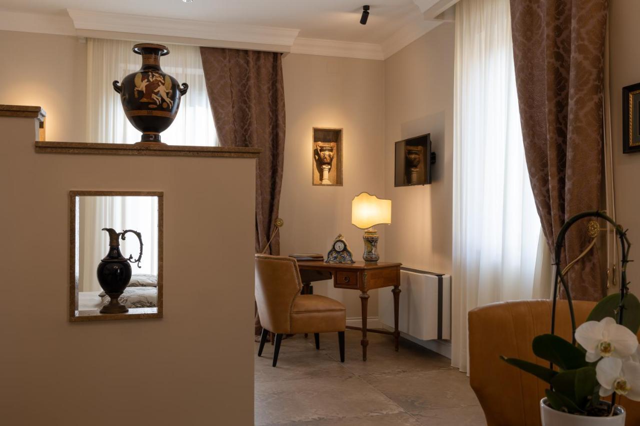 Domus Clelia Paestum Antica Luxury Rooms ภายนอก รูปภาพ
