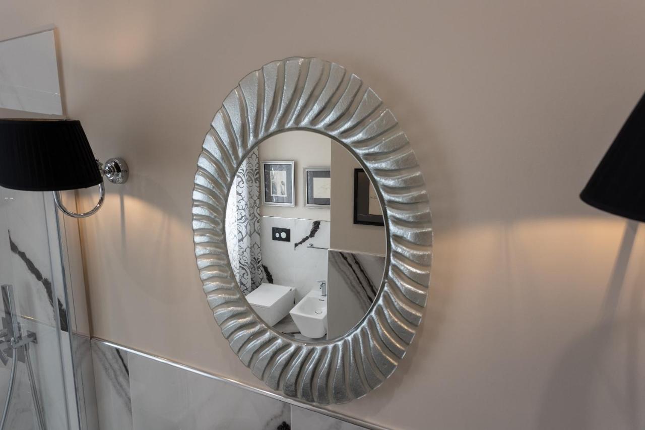 Domus Clelia Paestum Antica Luxury Rooms ภายนอก รูปภาพ