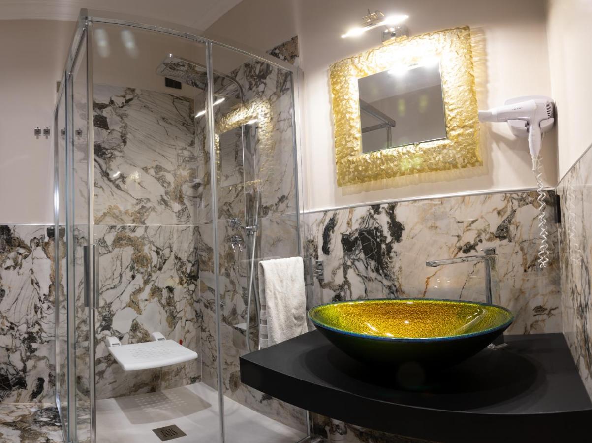 Domus Clelia Paestum Antica Luxury Rooms ภายนอก รูปภาพ
