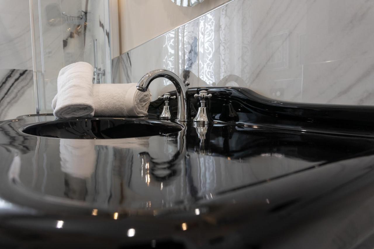 Domus Clelia Paestum Antica Luxury Rooms ภายนอก รูปภาพ