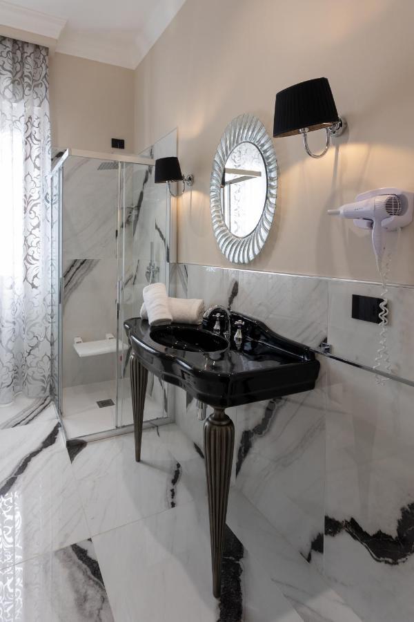 Domus Clelia Paestum Antica Luxury Rooms ภายนอก รูปภาพ