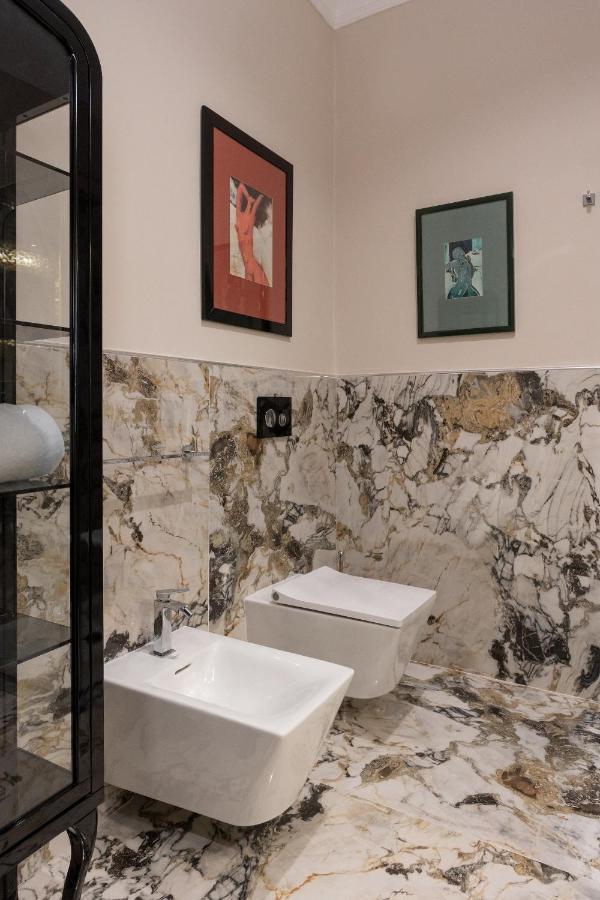 Domus Clelia Paestum Antica Luxury Rooms ภายนอก รูปภาพ