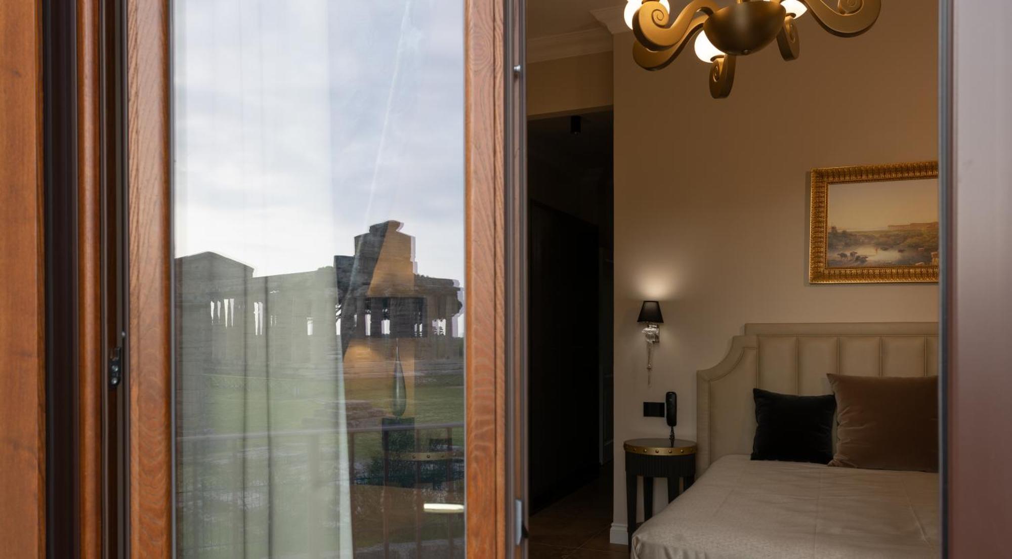 Domus Clelia Paestum Antica Luxury Rooms ภายนอก รูปภาพ